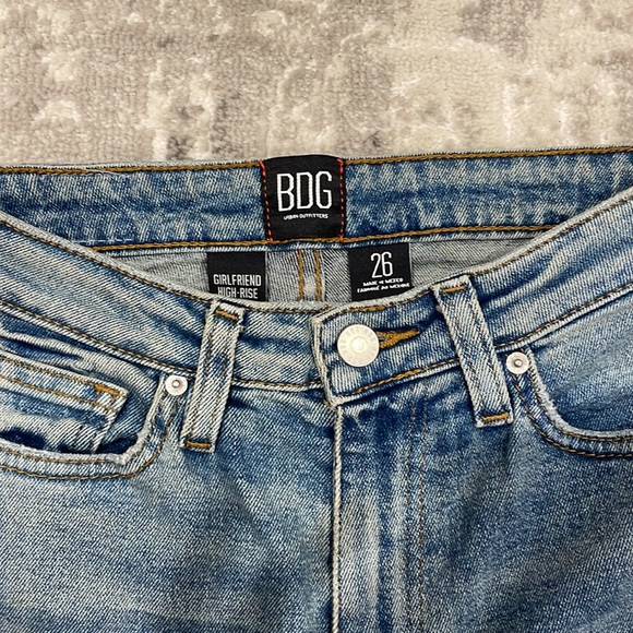 BDG- Jeans - Picture 2 of 3